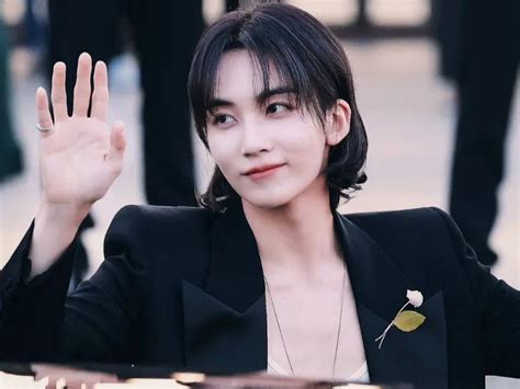 jeonghan seventeen ysl|jeonghan of seventeen paris.